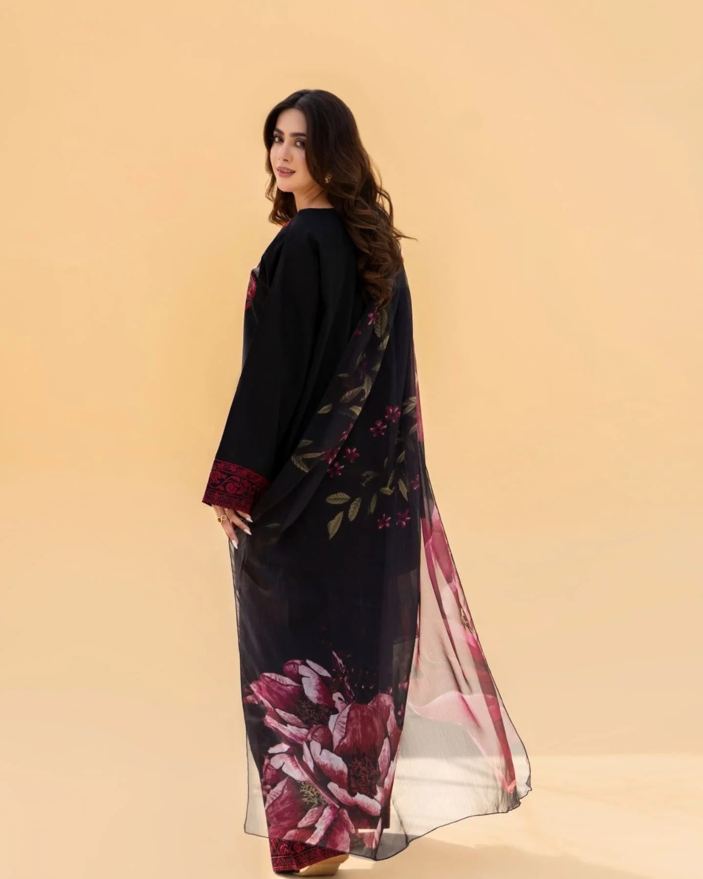 Black rose Embroidered 3ps