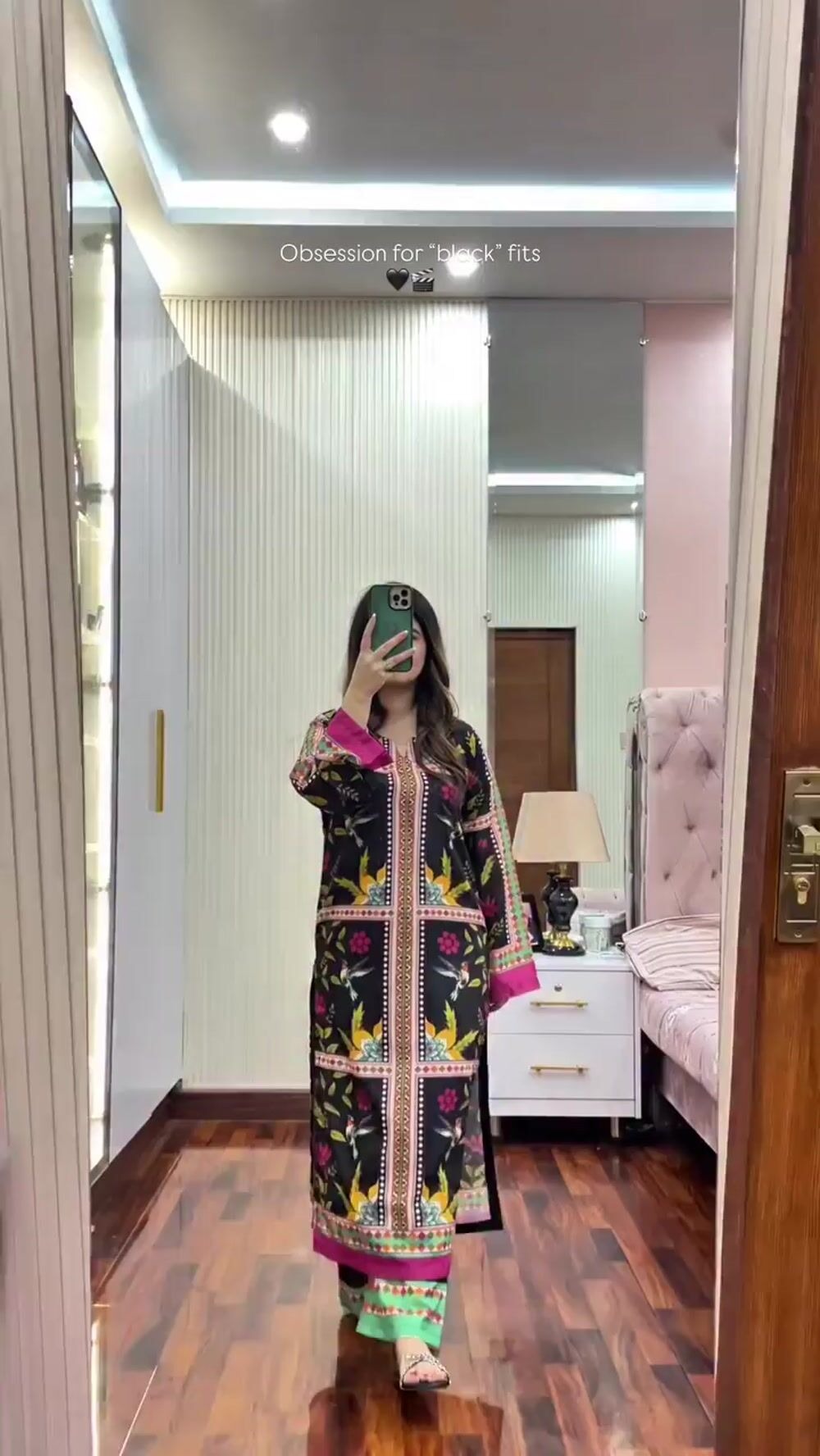 Black flower digital coord-set