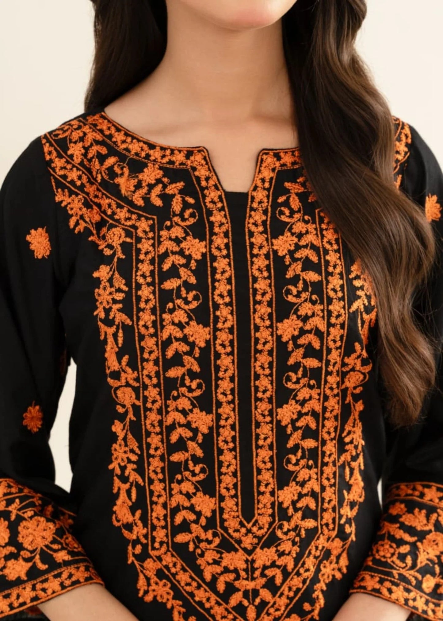 Zouq embroidered 2ps