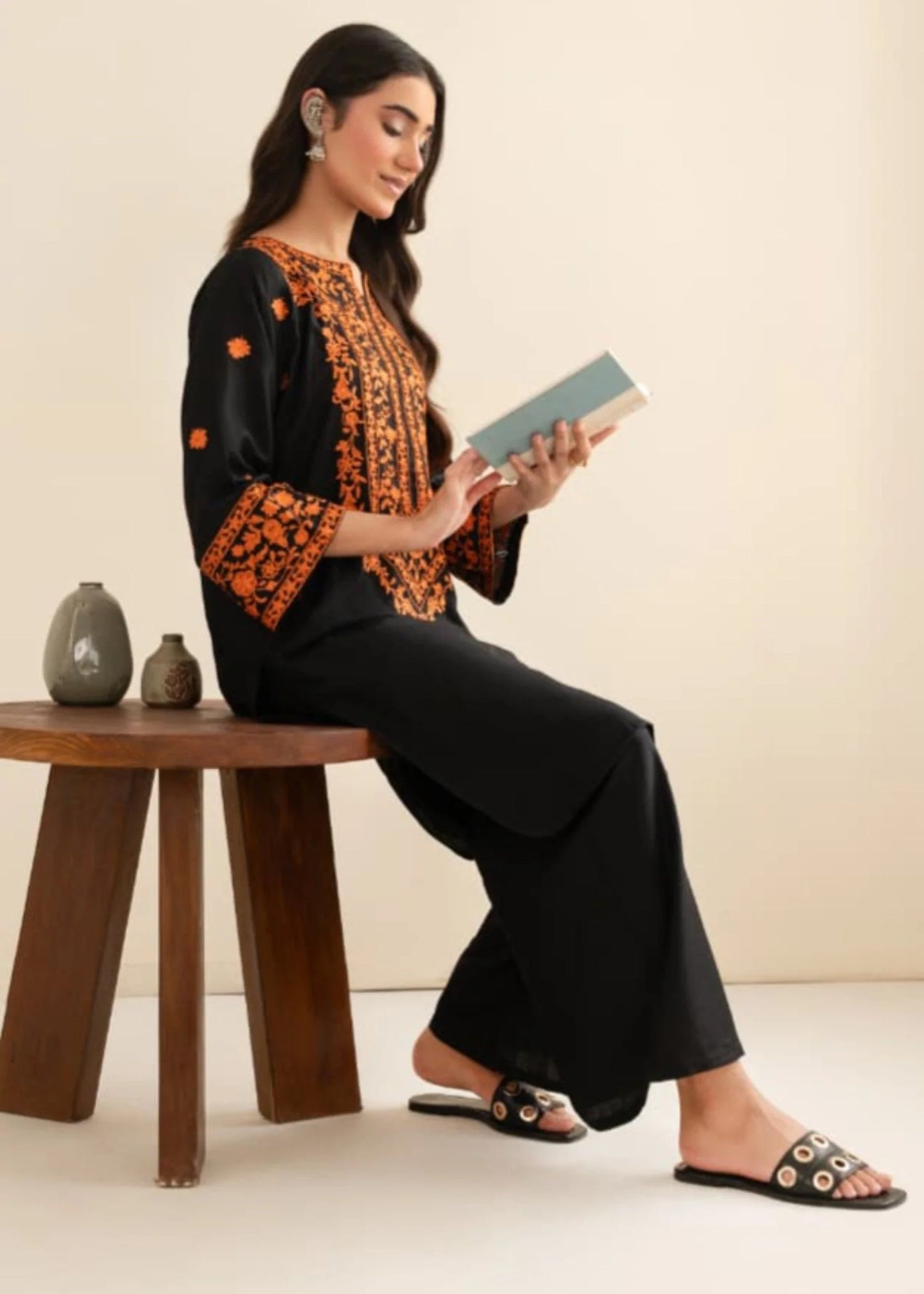 Zouq embroidered 2ps